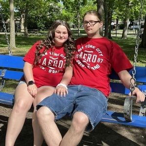 Meet your Posher, Kira